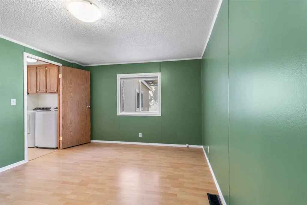 4851 46 Street, #31