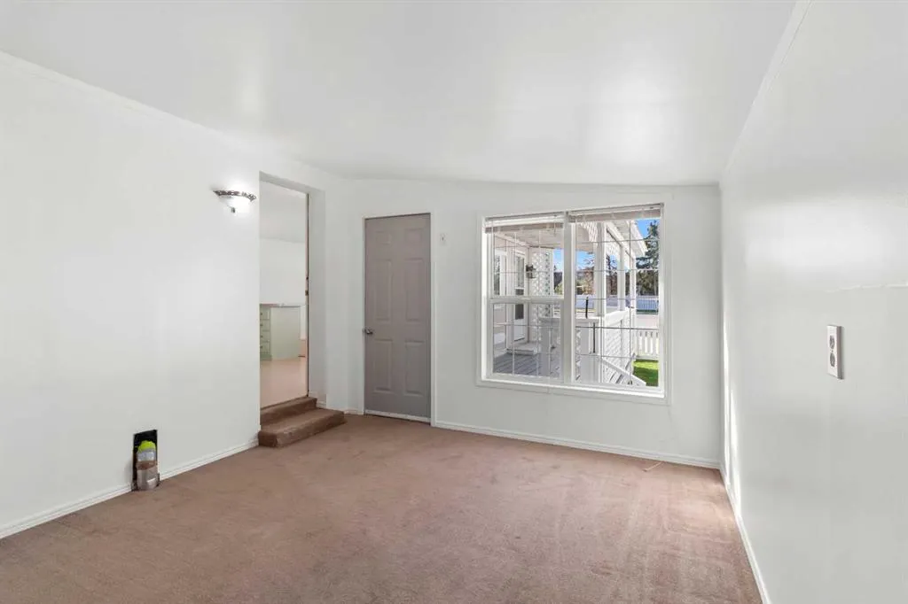 4851 46 Street, #31