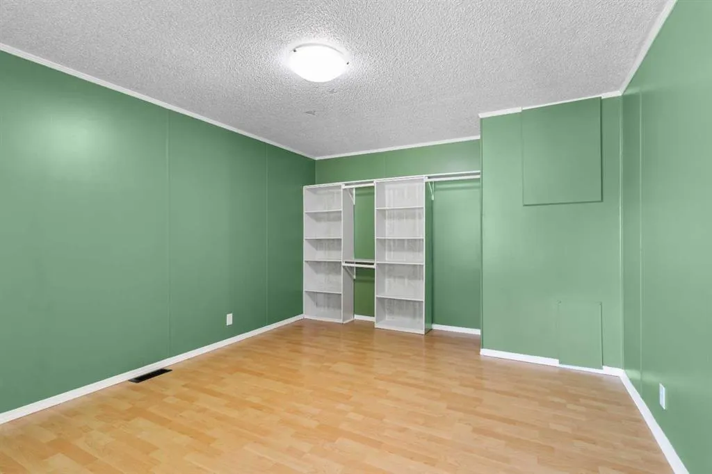 4851 46 Street, #31