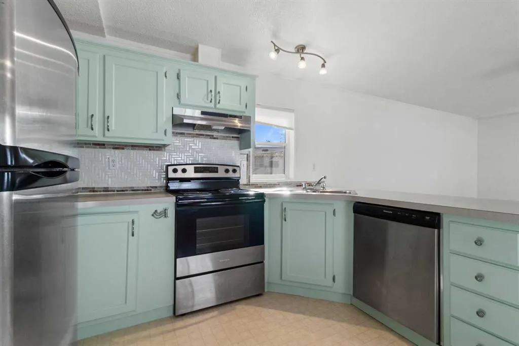 4851 46 Street, #31