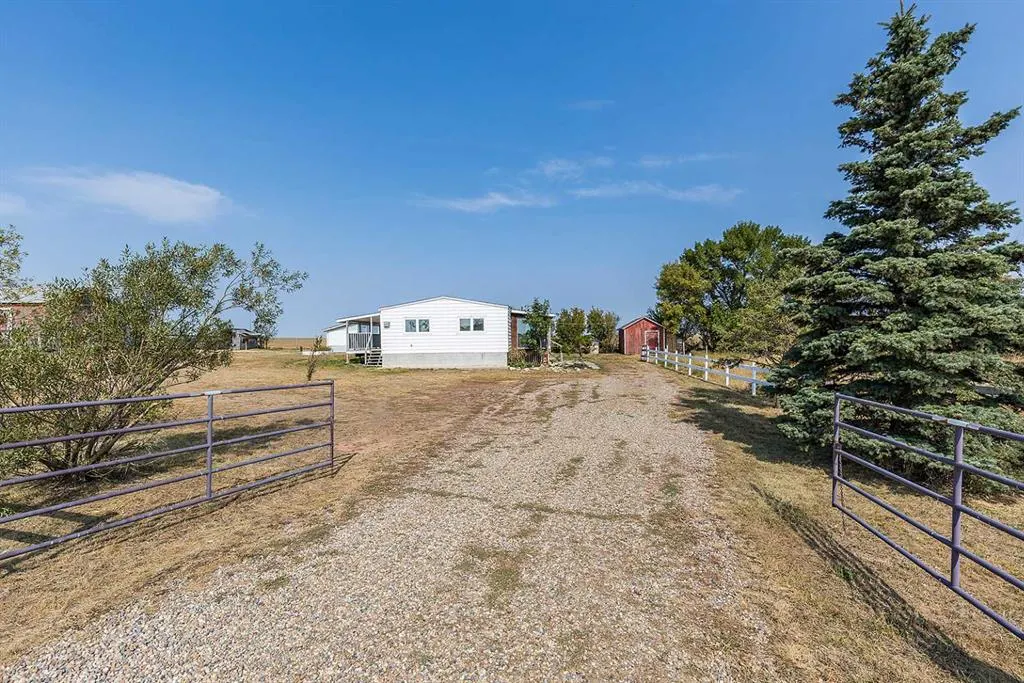 7502 Old TransCanada Highway
