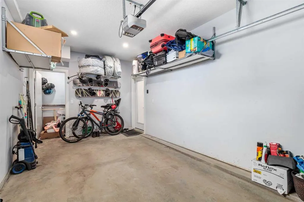 1708 19 Avenue SW