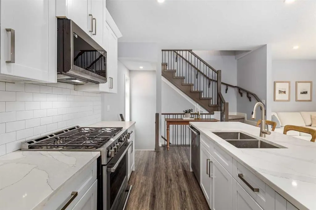 1708 19 Avenue SW