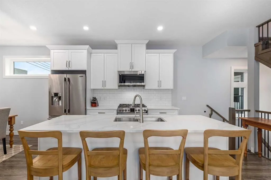 1708 19 Avenue SW