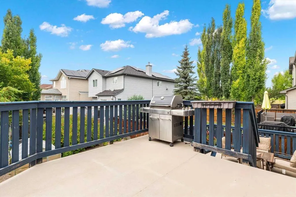 172 Tuscany Meadows Heath NW