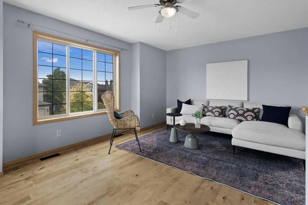 172 Tuscany Meadows Heath NW