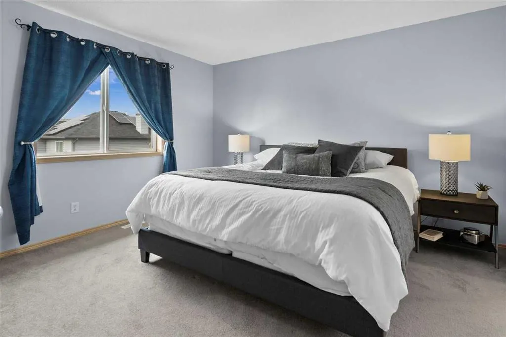 172 Tuscany Meadows Heath NW