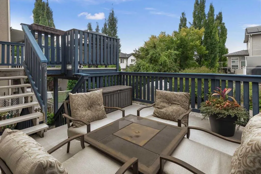 172 Tuscany Meadows Heath NW