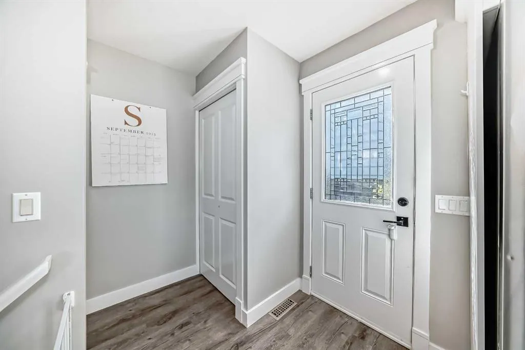 146 Lake Sylvan Close SE