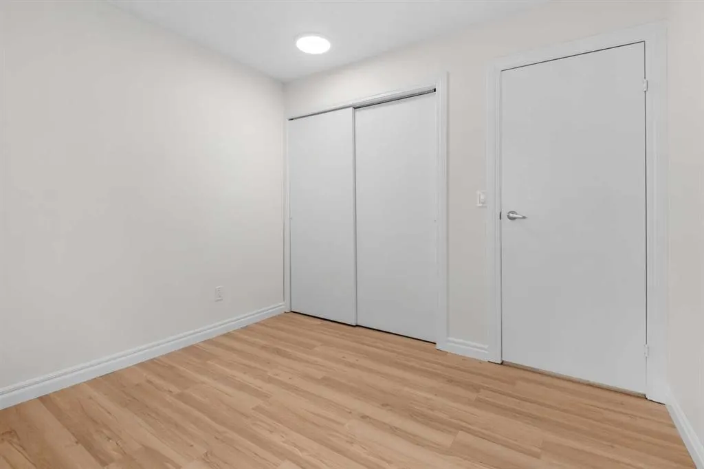 611 67 Avenue SW, #202