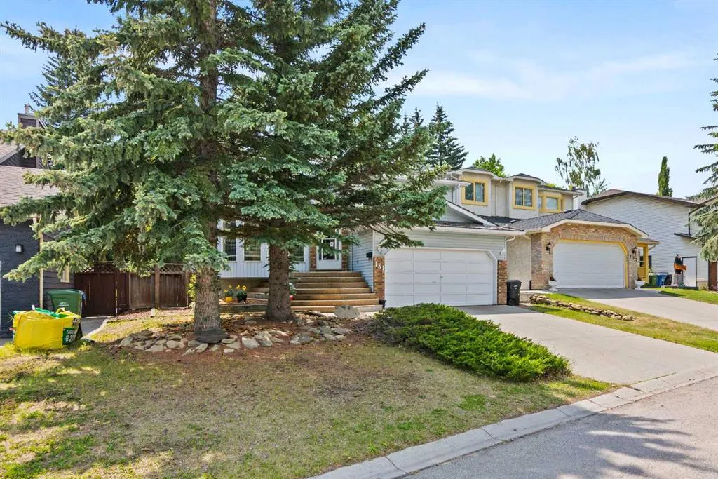 131 Stratton Crescent SW