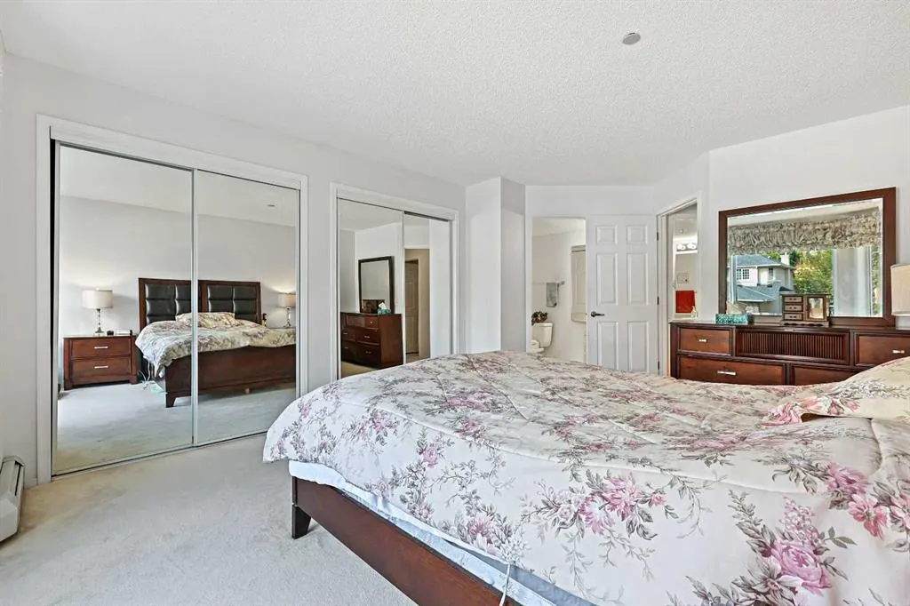 1000 Sienna Park Green SW, #1206