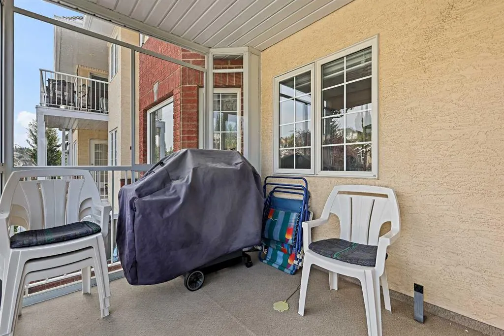 1000 Sienna Park Green SW, #1206