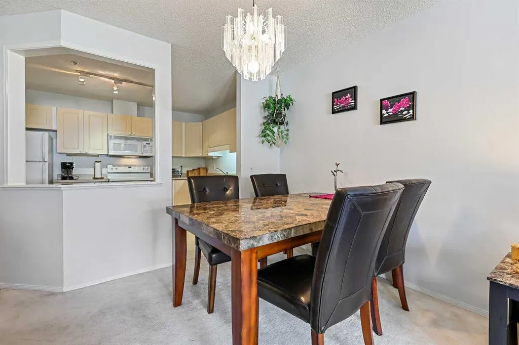 1000 Sienna Park Green SW, #1206