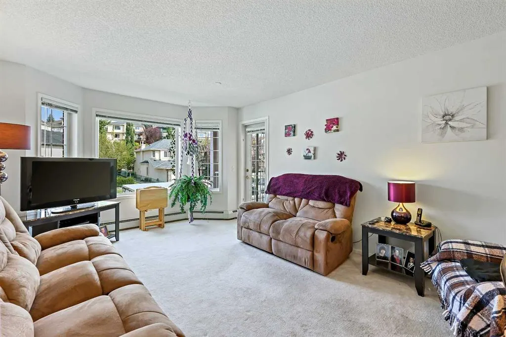 1000 Sienna Park Green SW, #1206