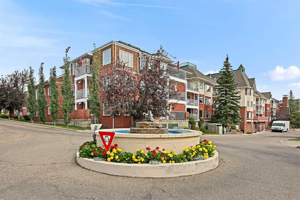 1000 Sienna Park Green SW, #1206