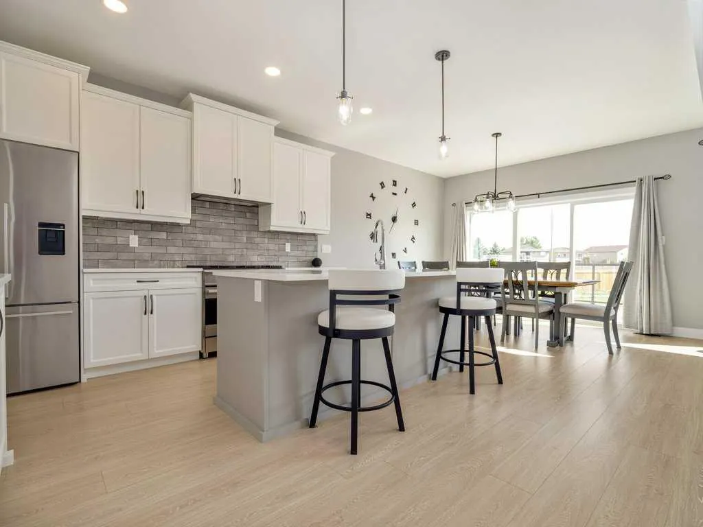57 Goldenrod Place W