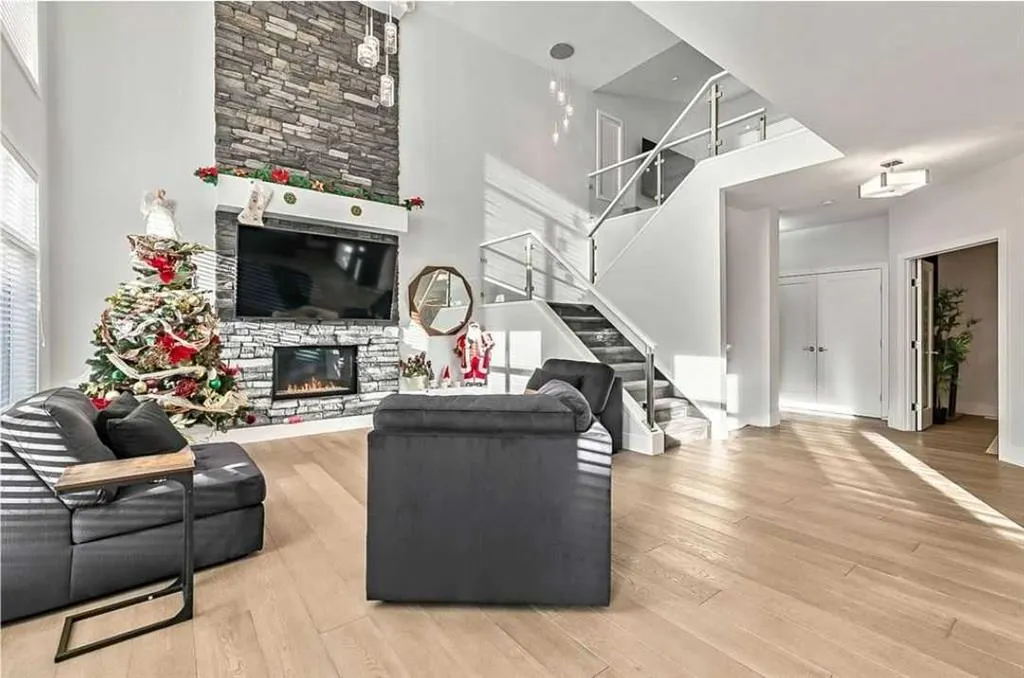 86 West Point Mews SW
