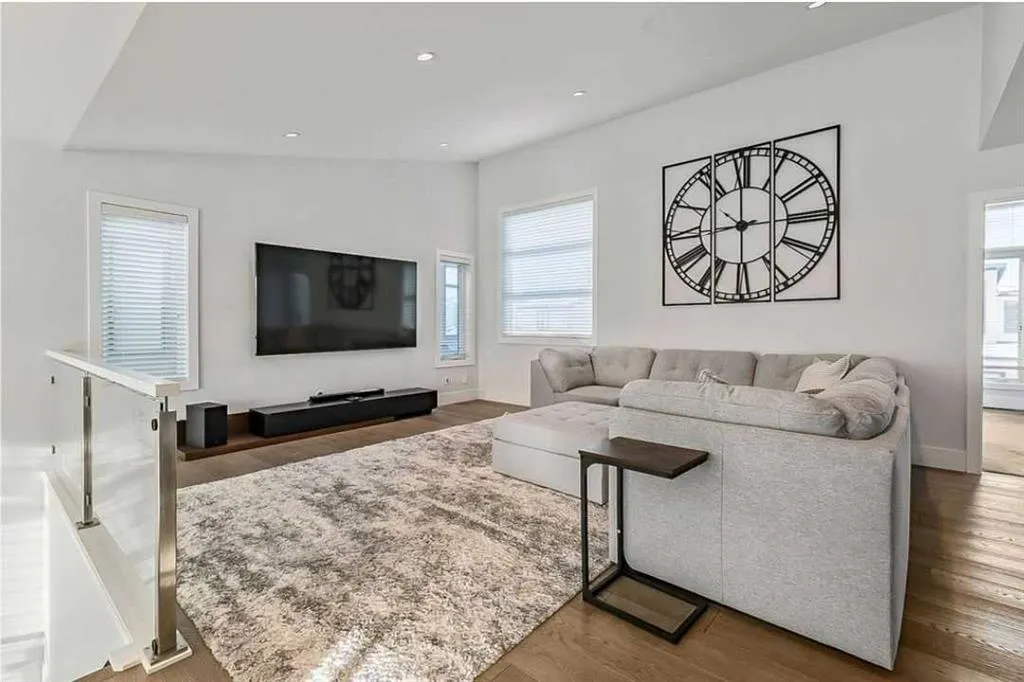 86 West Point Mews SW