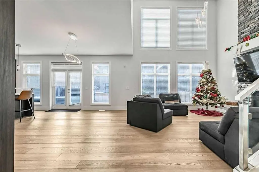 86 West Point Mews SW