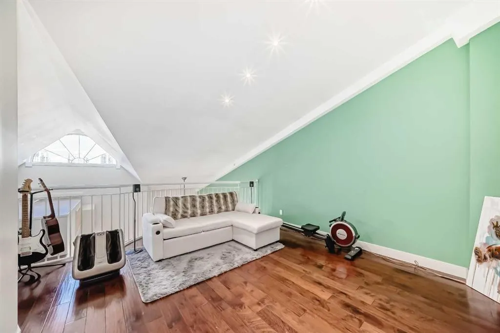 1026 12 Avenue SW, #404