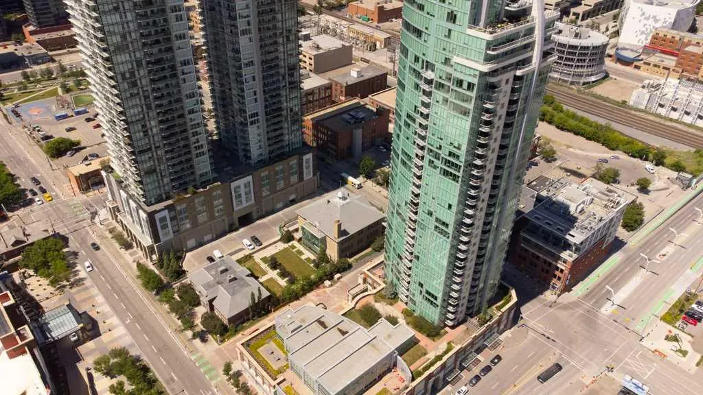 433 11 Avenue SE, #1505