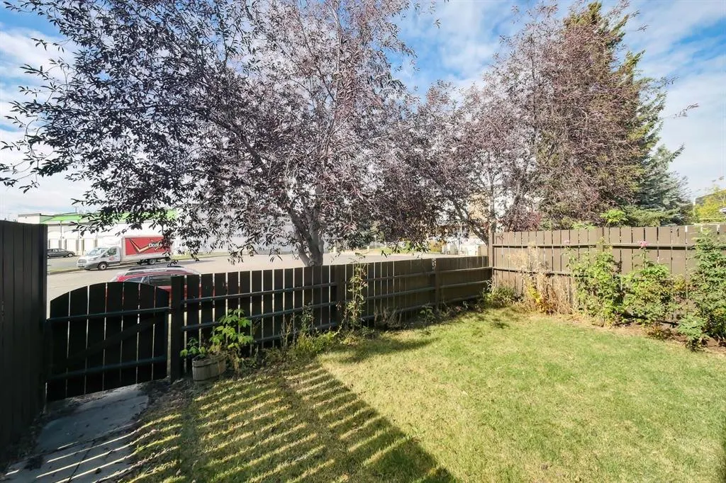 175 Manora Place NE, #7
