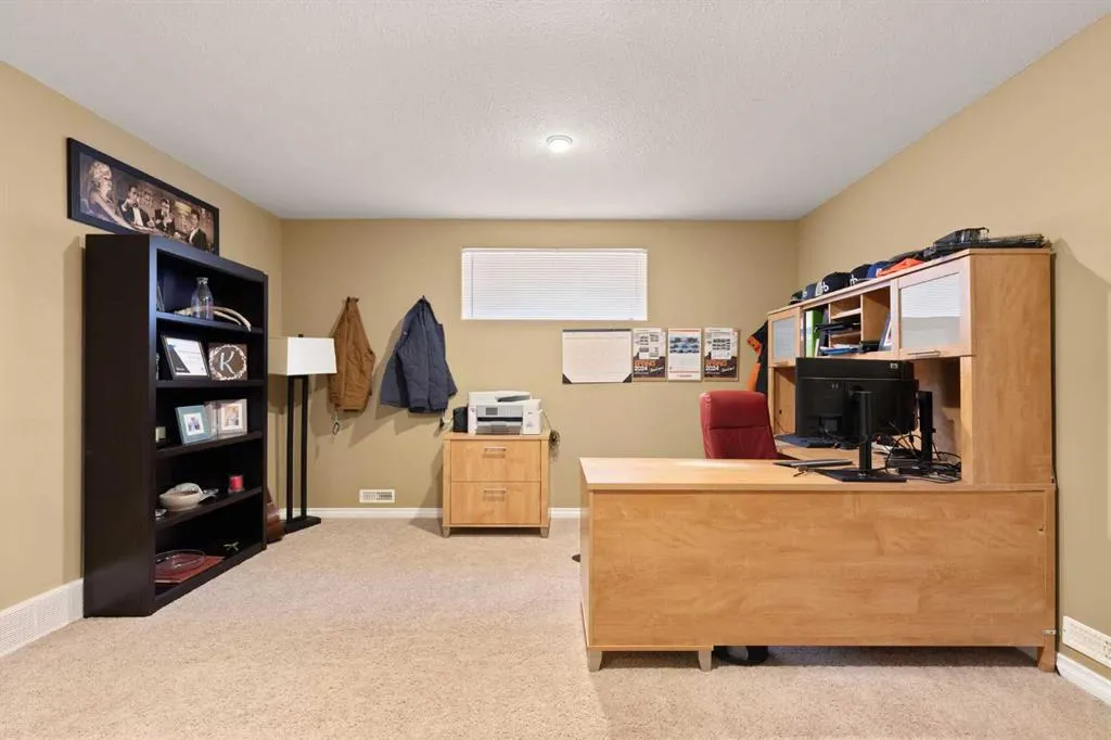 358 Vista Drive SE