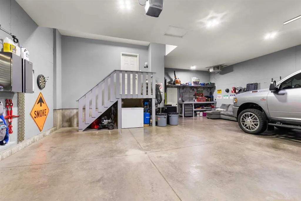 358 Vista Drive SE