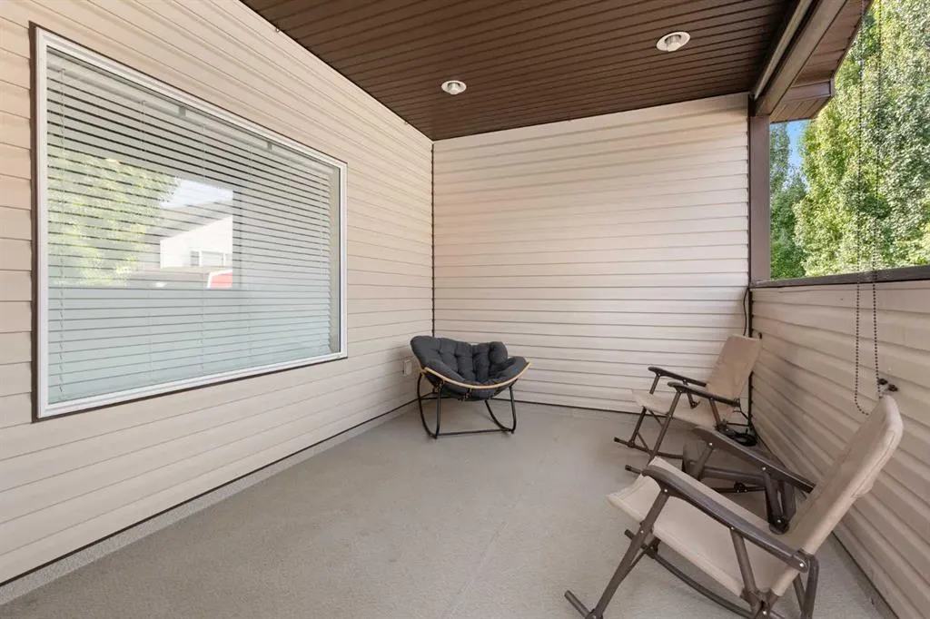 358 Vista Drive SE