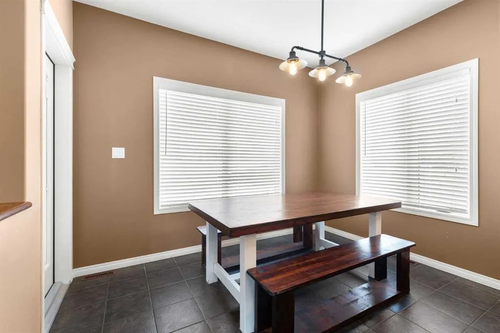358 Vista Drive SE