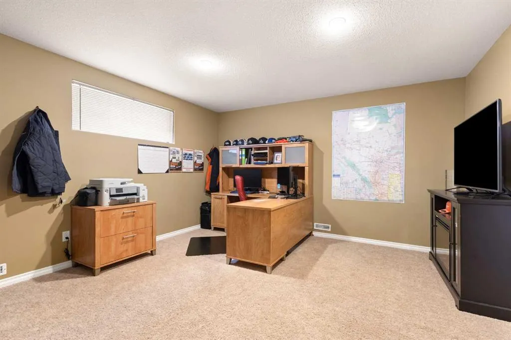 358 Vista Drive SE