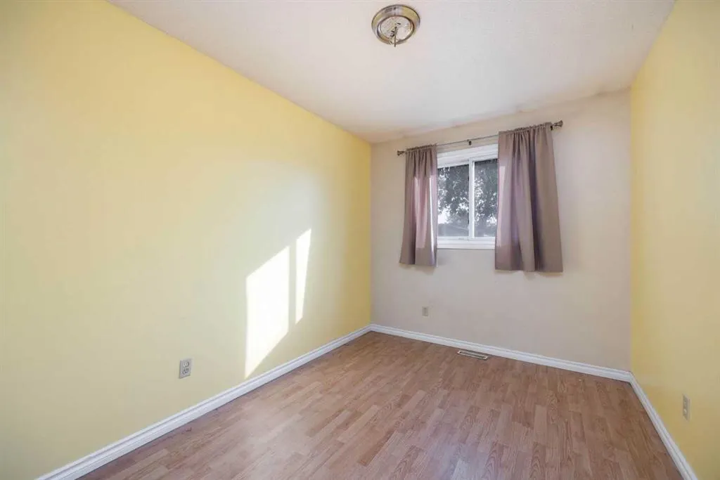 185 Cochrane Crescent