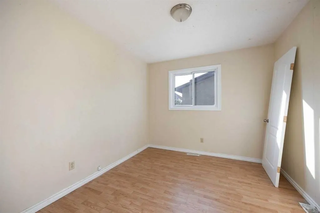 185 Cochrane Crescent