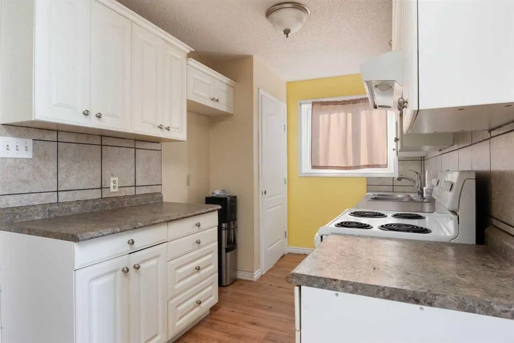 185 Cochrane Crescent