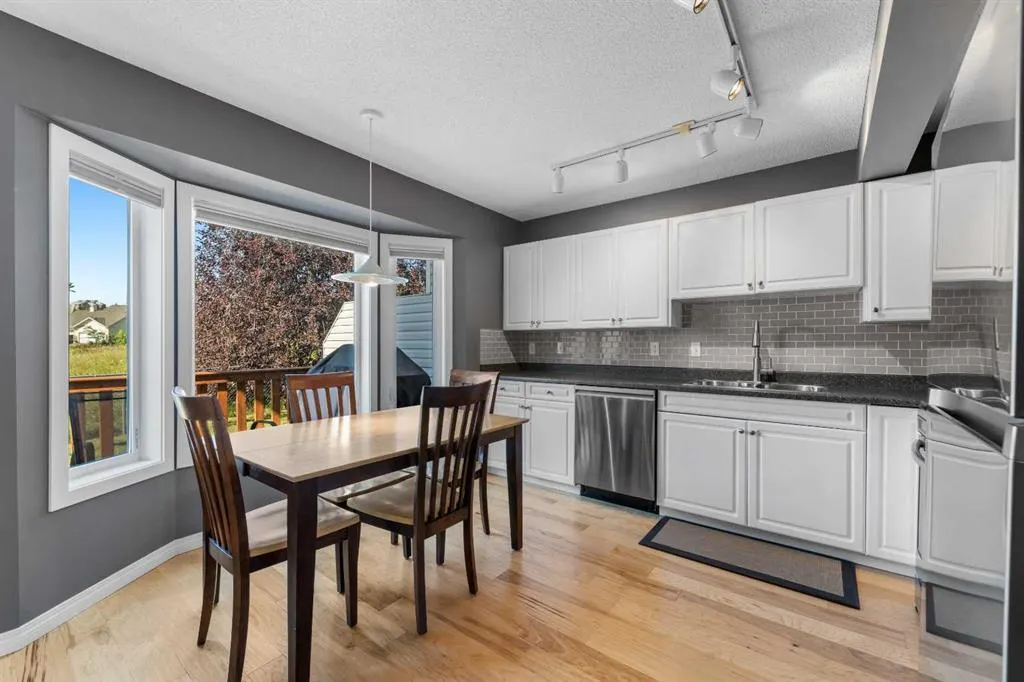 93 Patina Rise SW
