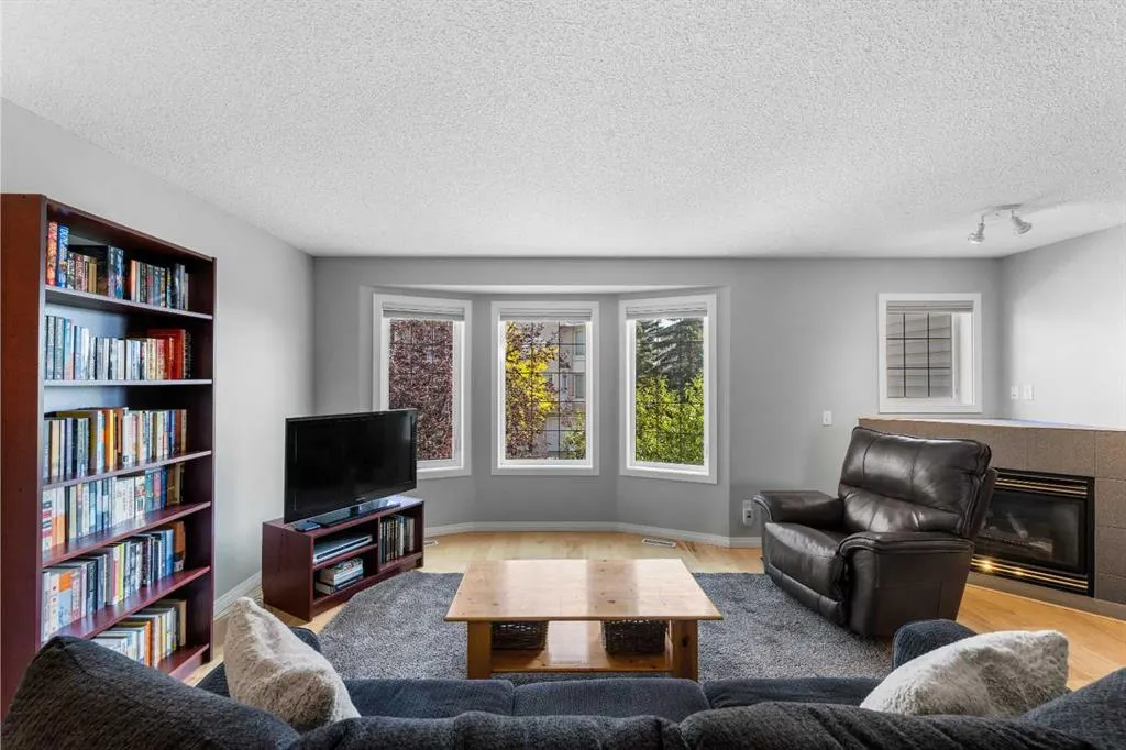 93 Patina Rise SW