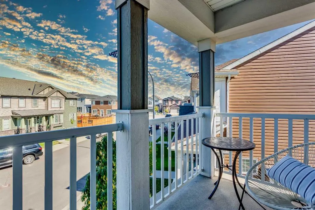 32 Cityscape Mount NE