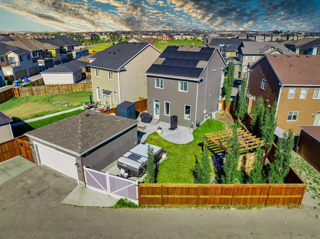 32 Cityscape Mount NE