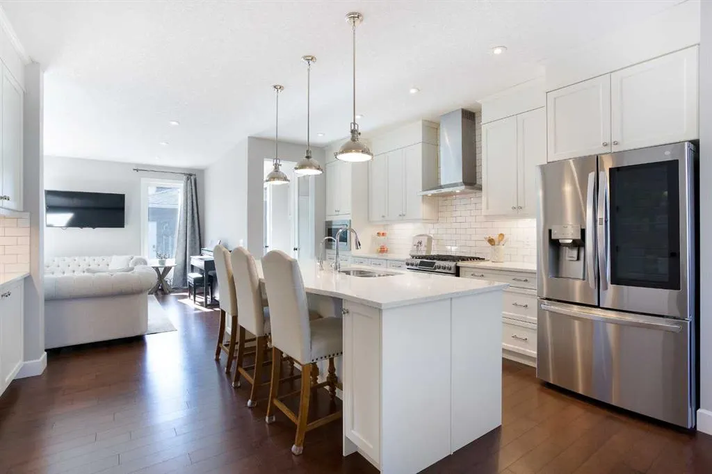 32 Cityscape Mount NE