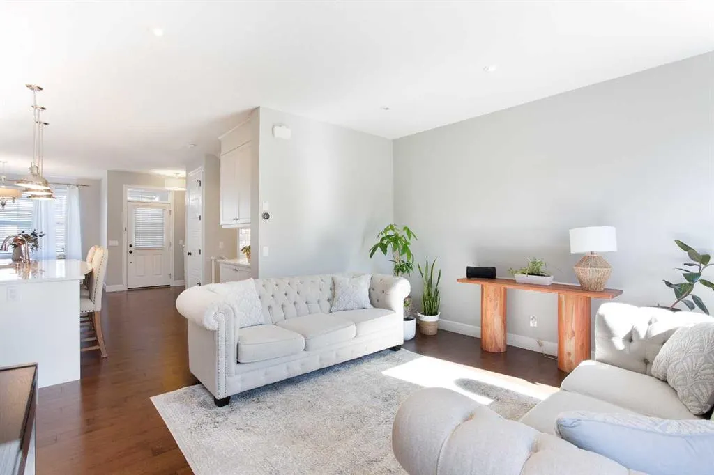 32 Cityscape Mount NE