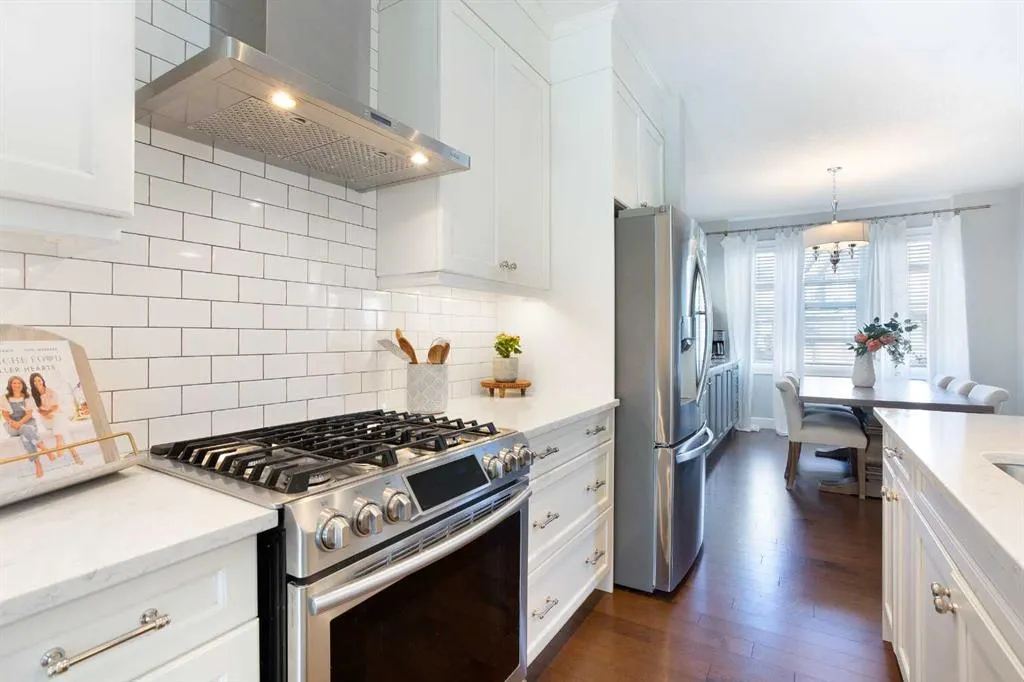 32 Cityscape Mount NE