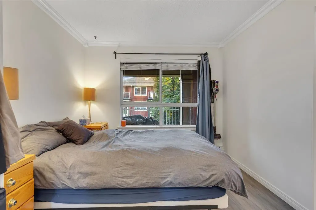 22 Richard Place SW, #327