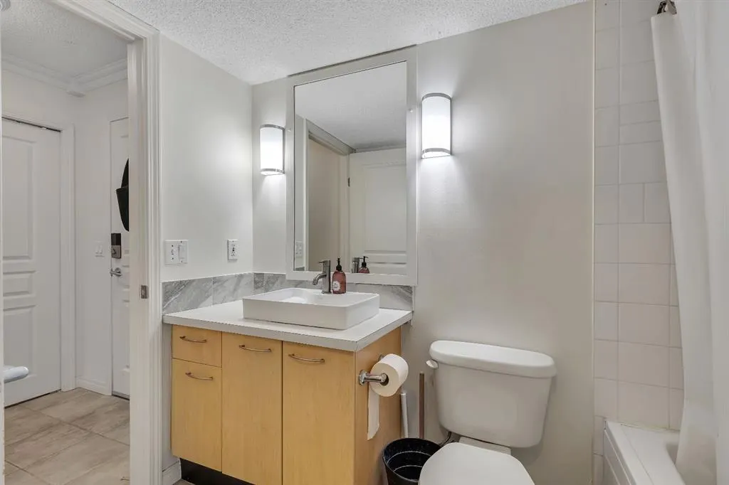 22 Richard Place SW, #327