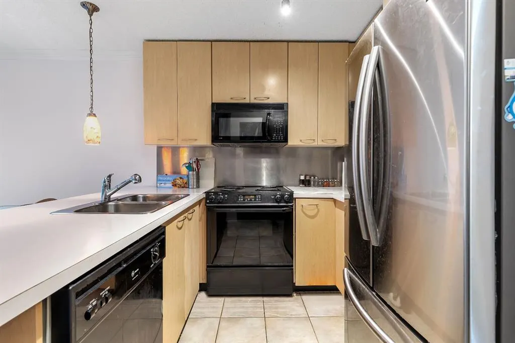 22 Richard Place SW, #327