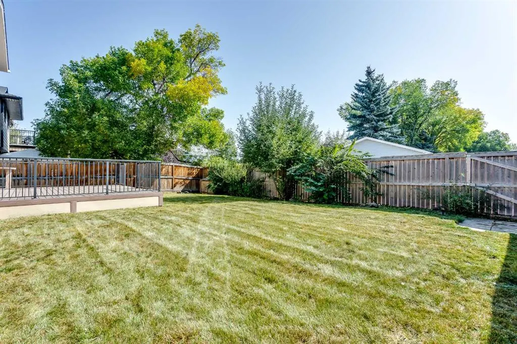 135 Parkglen Crescent SE