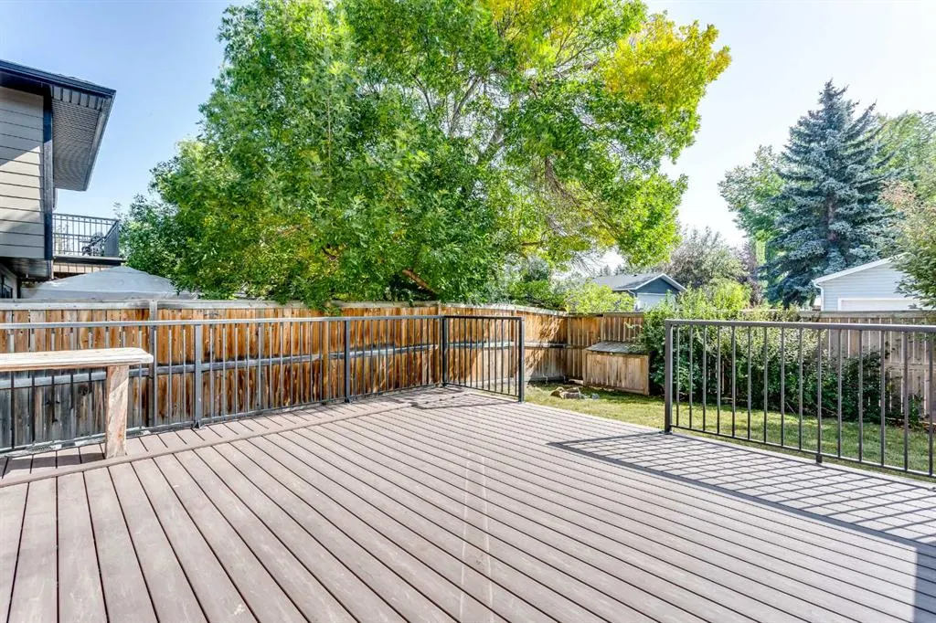 135 Parkglen Crescent SE