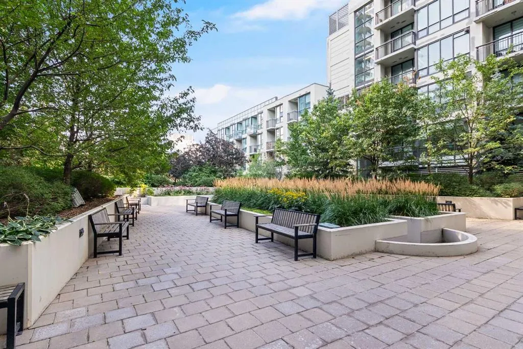 222 Riverfront Avenue SW, #548