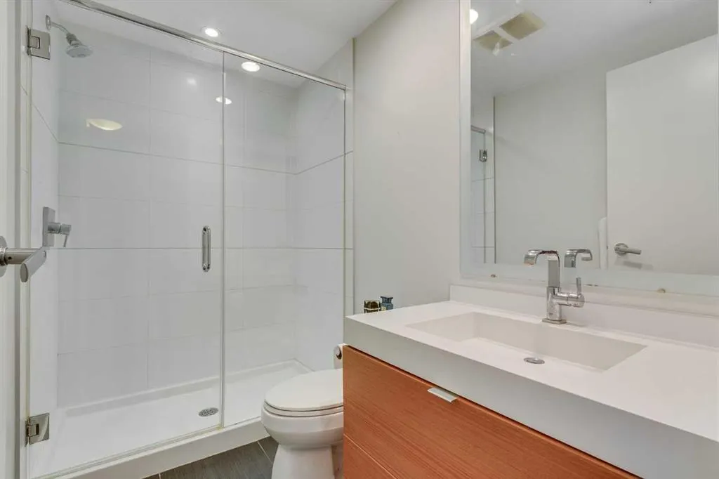 222 Riverfront Avenue SW, #548