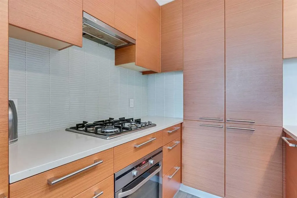 222 Riverfront Avenue SW, #548